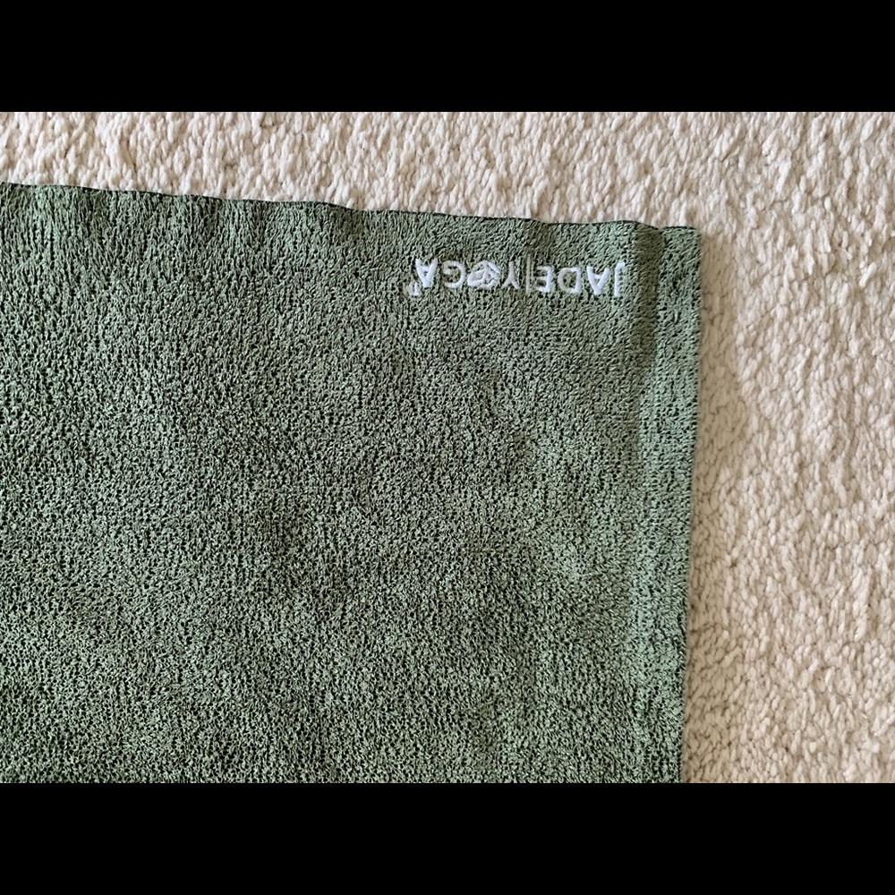 Jade yoga towel
